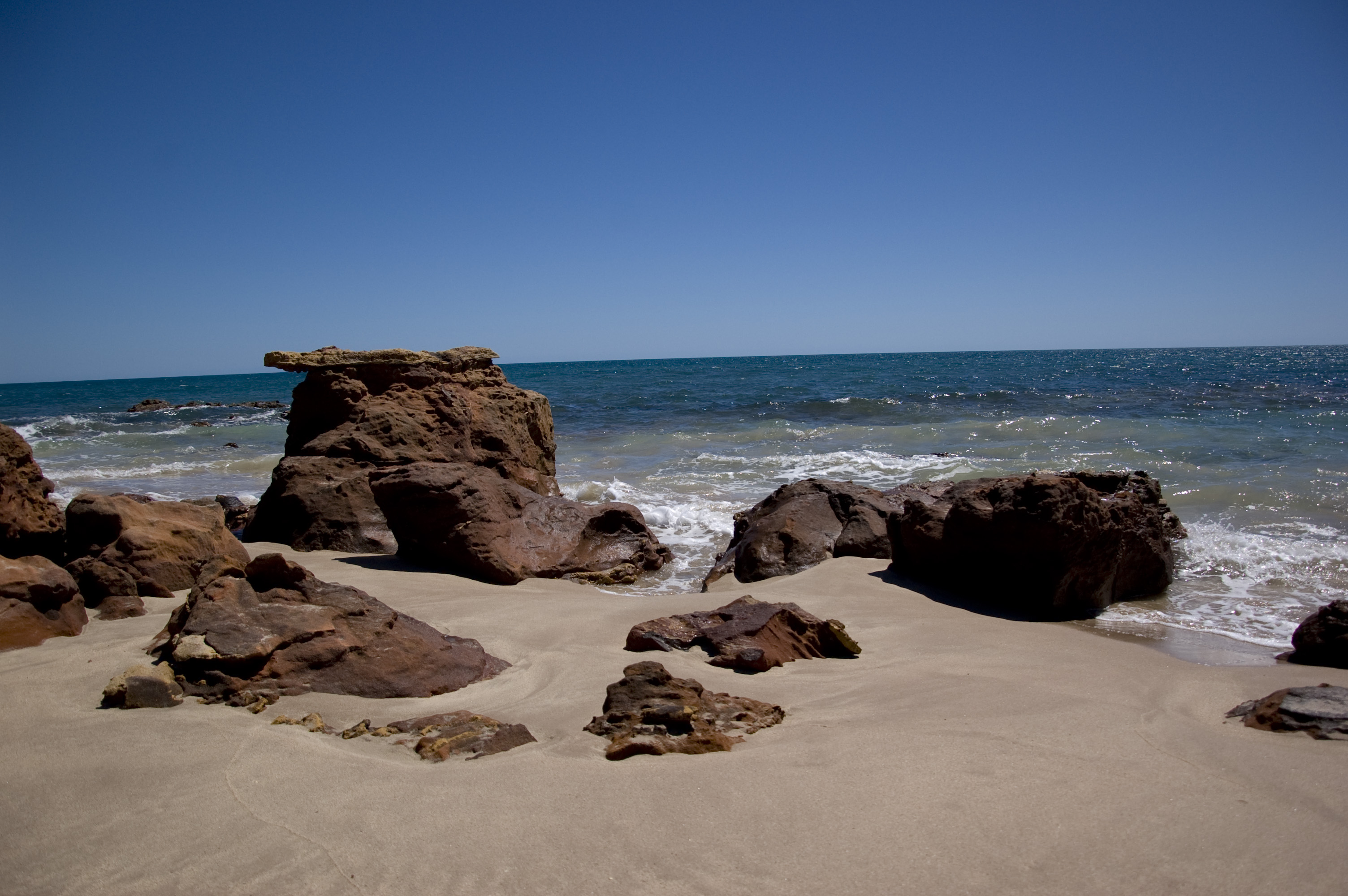 broome_shuttercal_2010-12